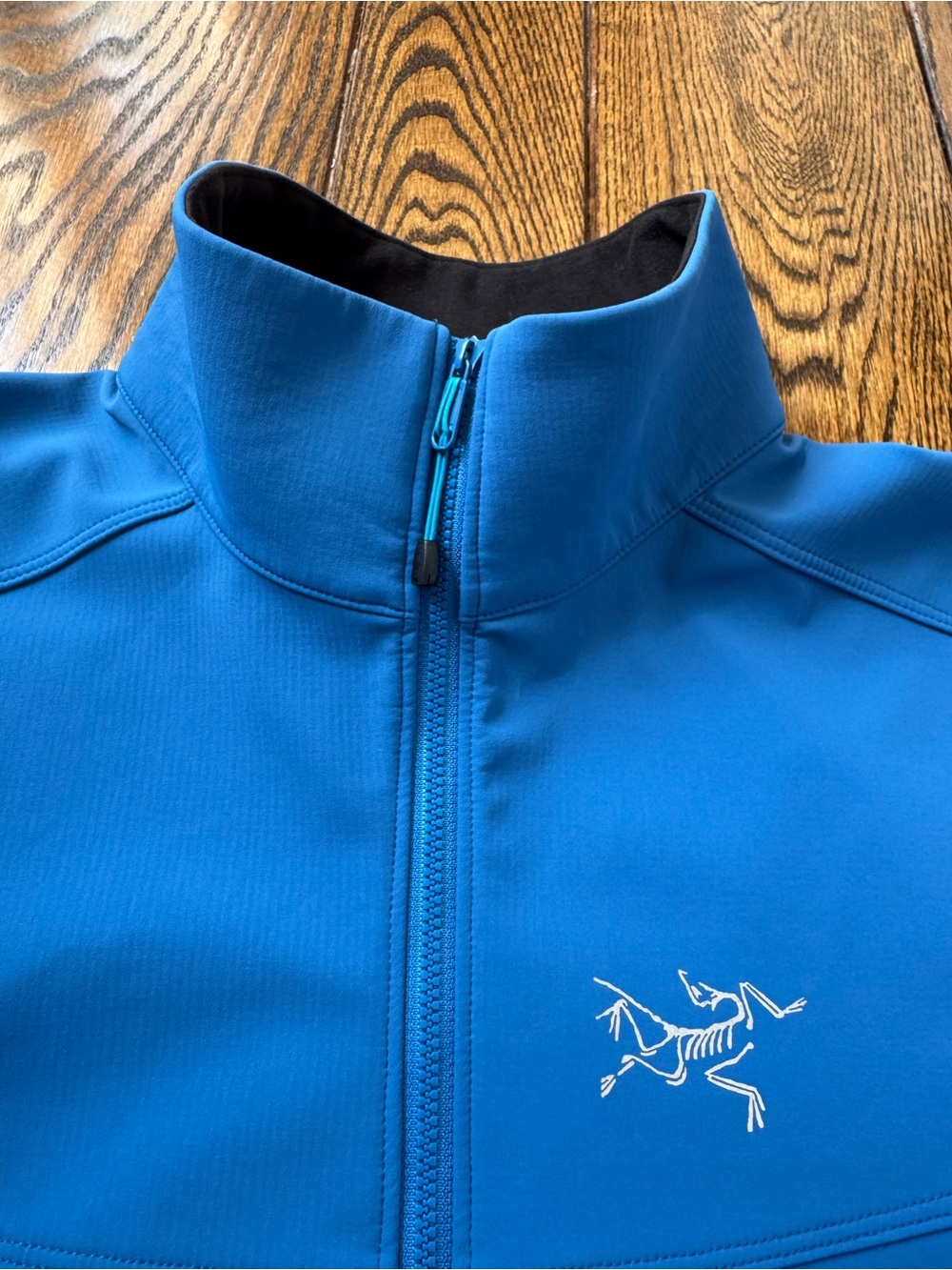 Arc'teryx Men's Blue Eclipse LT Softshell Jacket - Picture 6 of 12